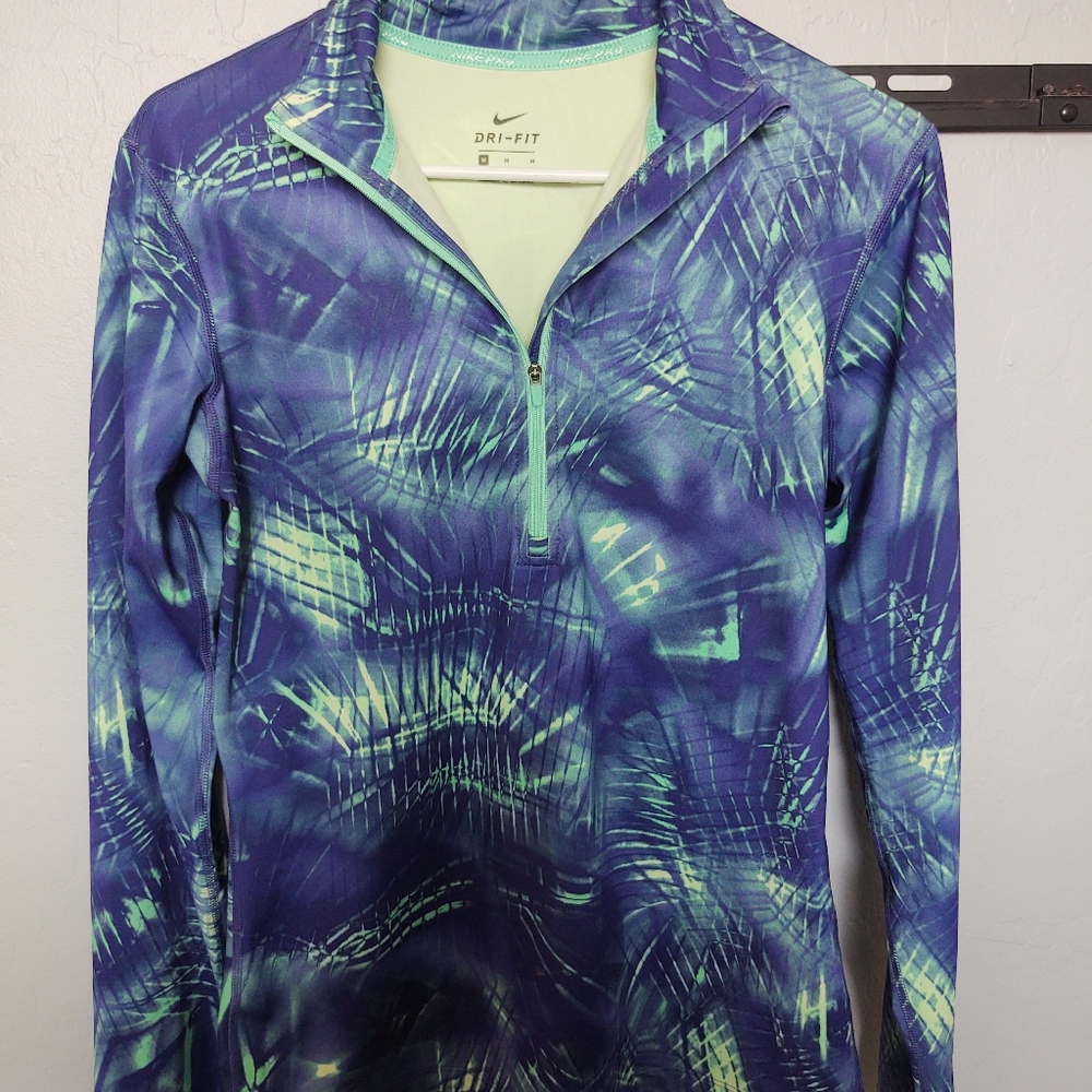 Nike Dry fit pullover jacket